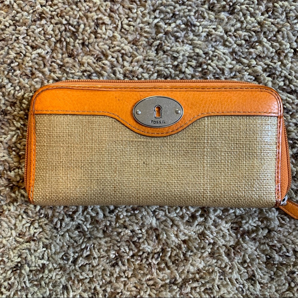 Fossil Wallet - image 1